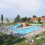 Apartmán Eszter Koezel A Balatonhoz 5 Fo Reszere *